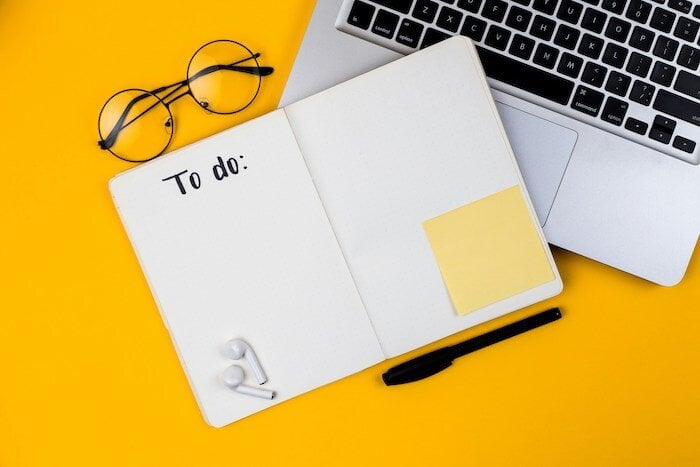 Outsourcing vs In-Home Advantages Administration: What’s Proper for You?